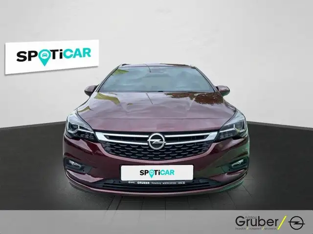 Opel Astra view 2