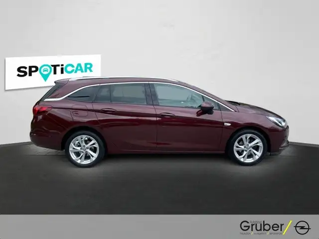Opel Astra view 4