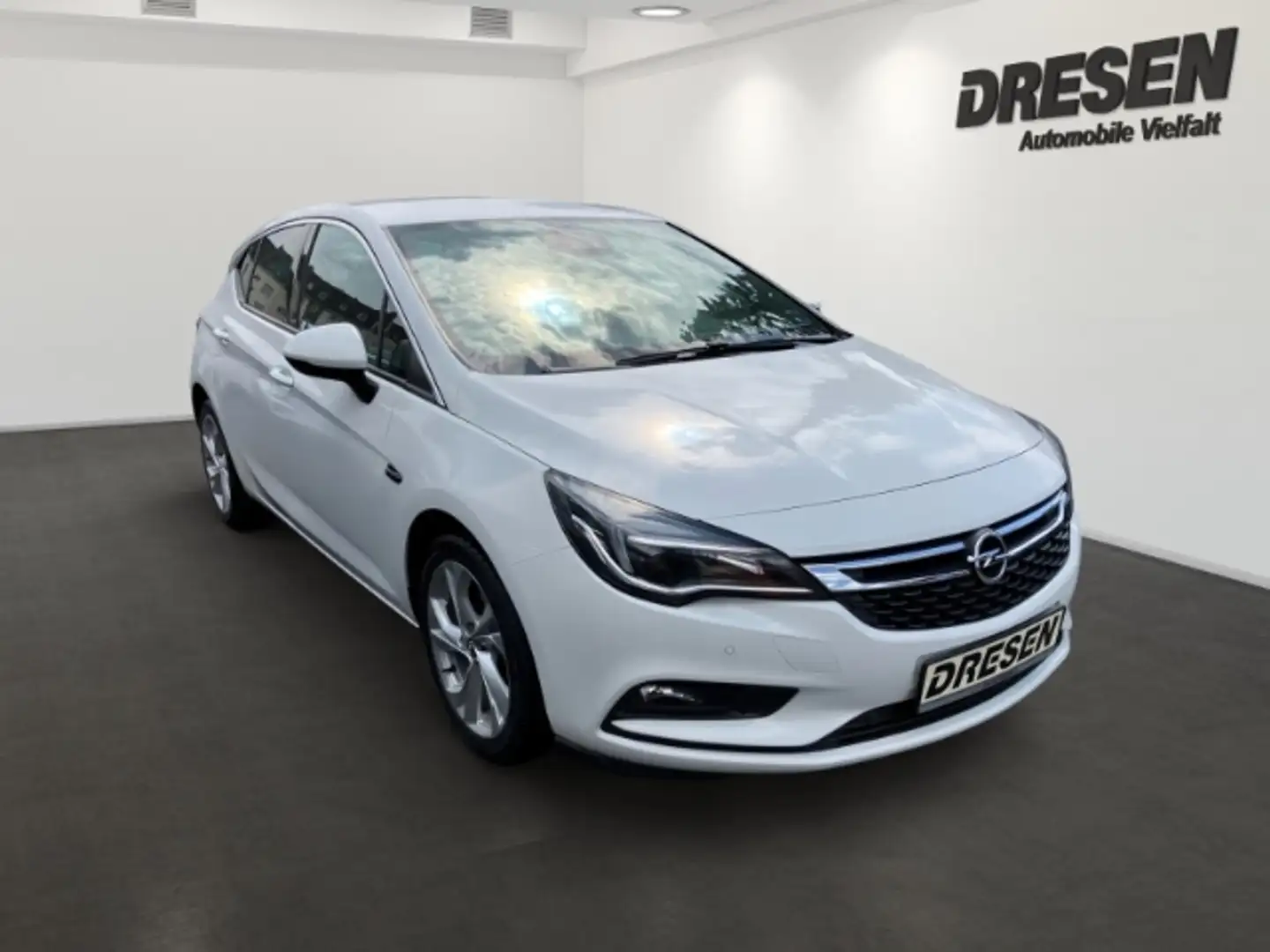 Opel Astra K Lim. 5türig 1.6 Turbo Dynamic Navi Apple CarPlay Fehér - 2