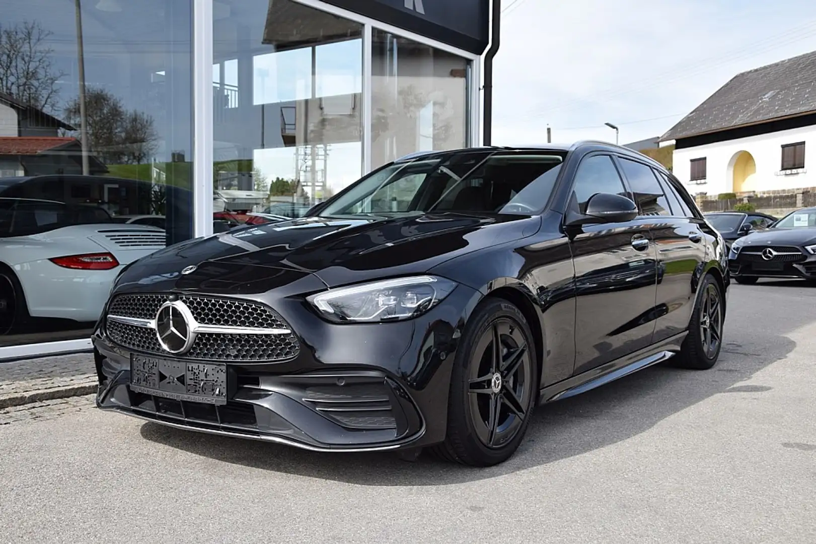 Mercedes-Benz C 220 d Aut. *AMG-Line* Schwarz - 2