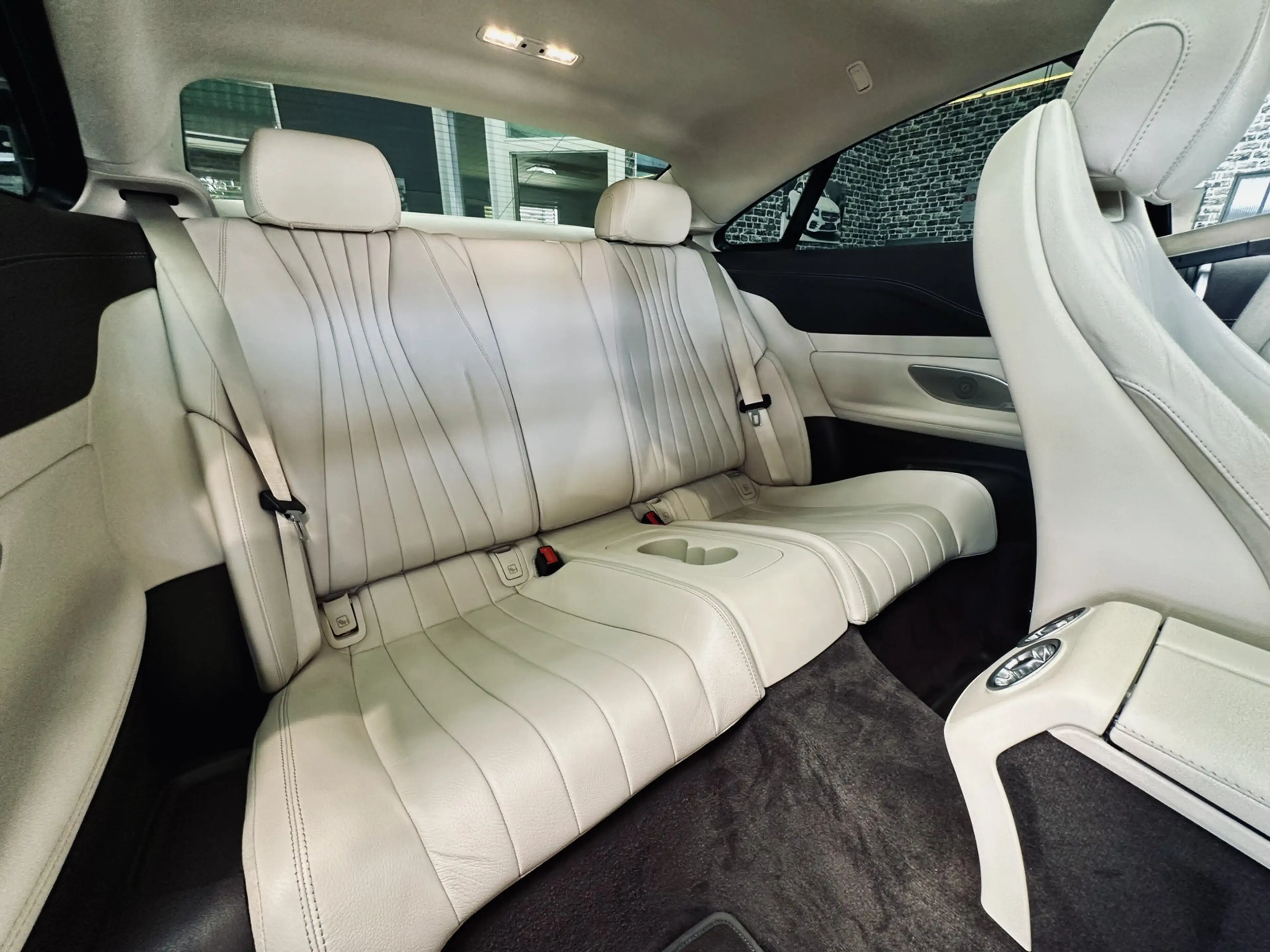 Mercedes-Benz E 400 4M AMG 360*|BURMESTER|PANO|HUP|WIDESCREEN| — photo 14
