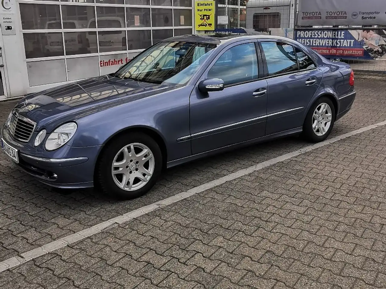 Mercedes-Benz E 280