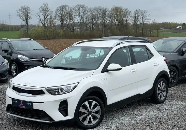 Kia Stonic 36000 KM !! -Capteur de recul - Air co - Bluetooth