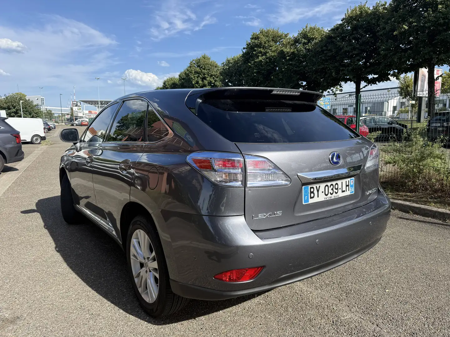 Lexus Sonstige III 450h 4WD Pack Président Grau - 2