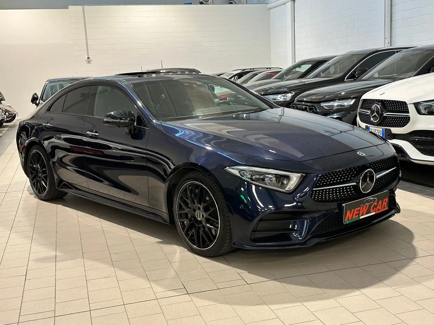 Mercedes-Benz CLS 400 Coupe d Premium Plus 4matic auto Blue - 1