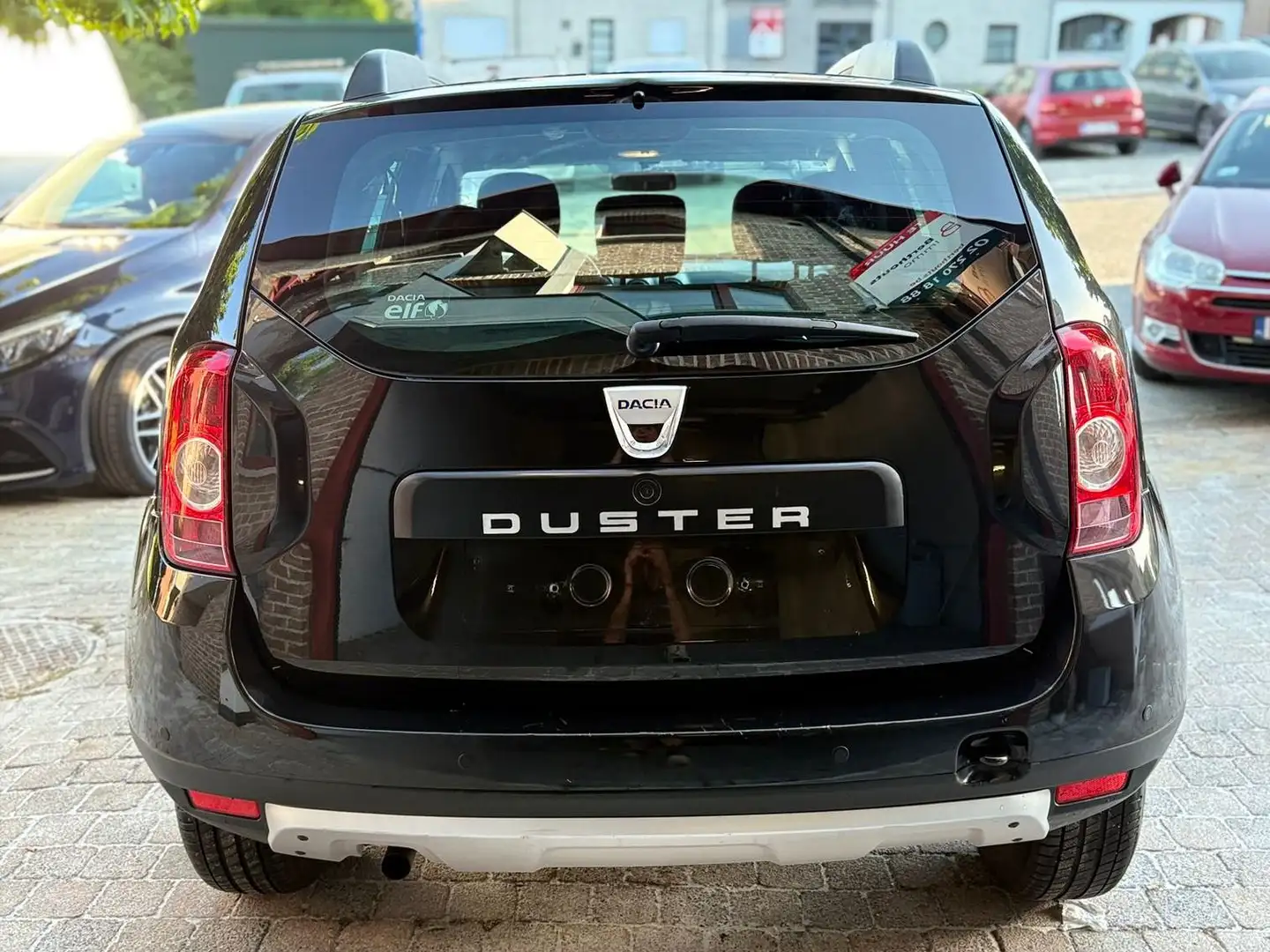 Dacia Duster Duster 1.6i 4x2 Prestige Zwart - 2