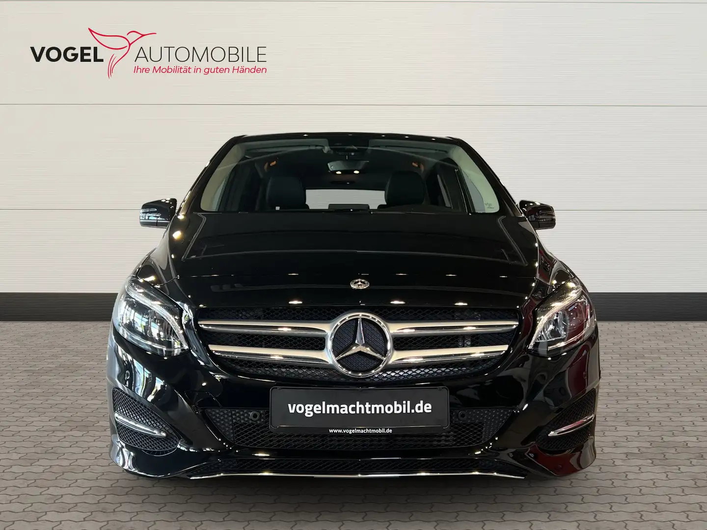 Mercedes-Benz B 220 4Matic Urban Style Edition +Navi+Kam.+LED+ Negro - 2