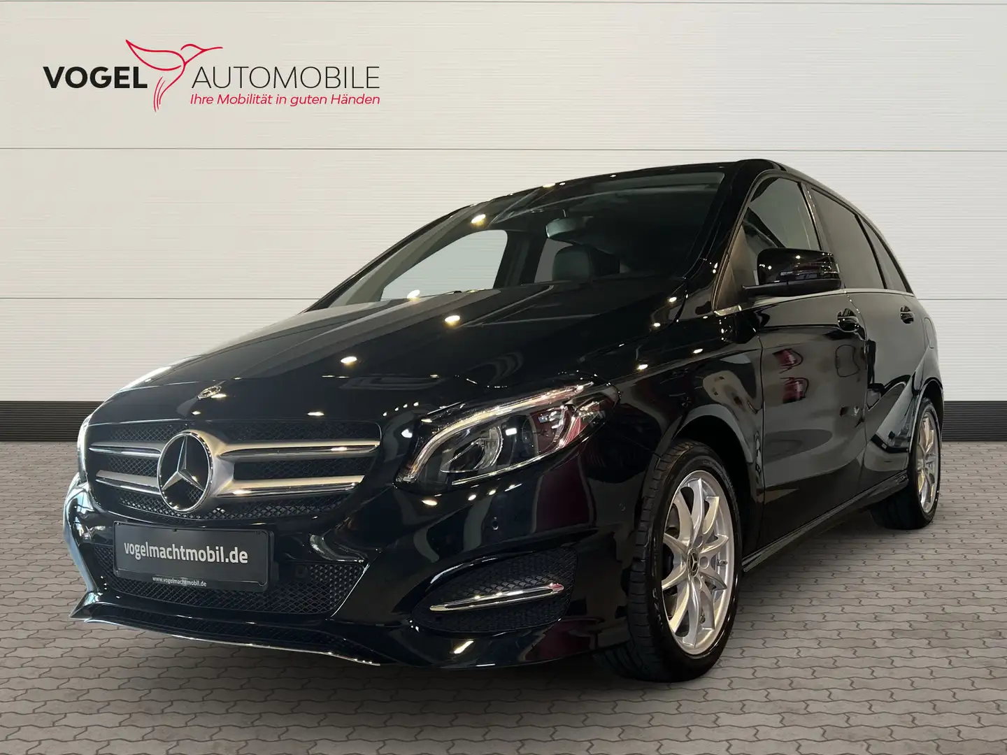 Mercedes-Benz B 220 4Matic Urban Style Edition +Navi+Kam.+LED+ Negro - 1