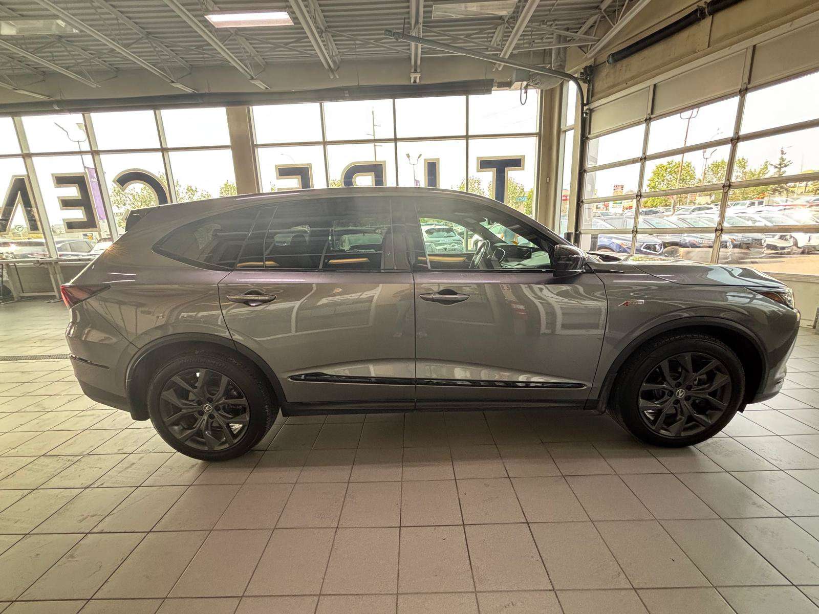 2025 Acura MDX