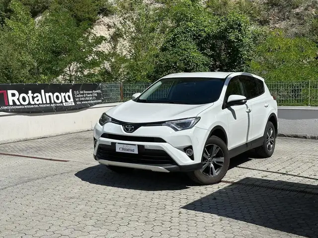 Toyota RAV4 IV 2016 2118172