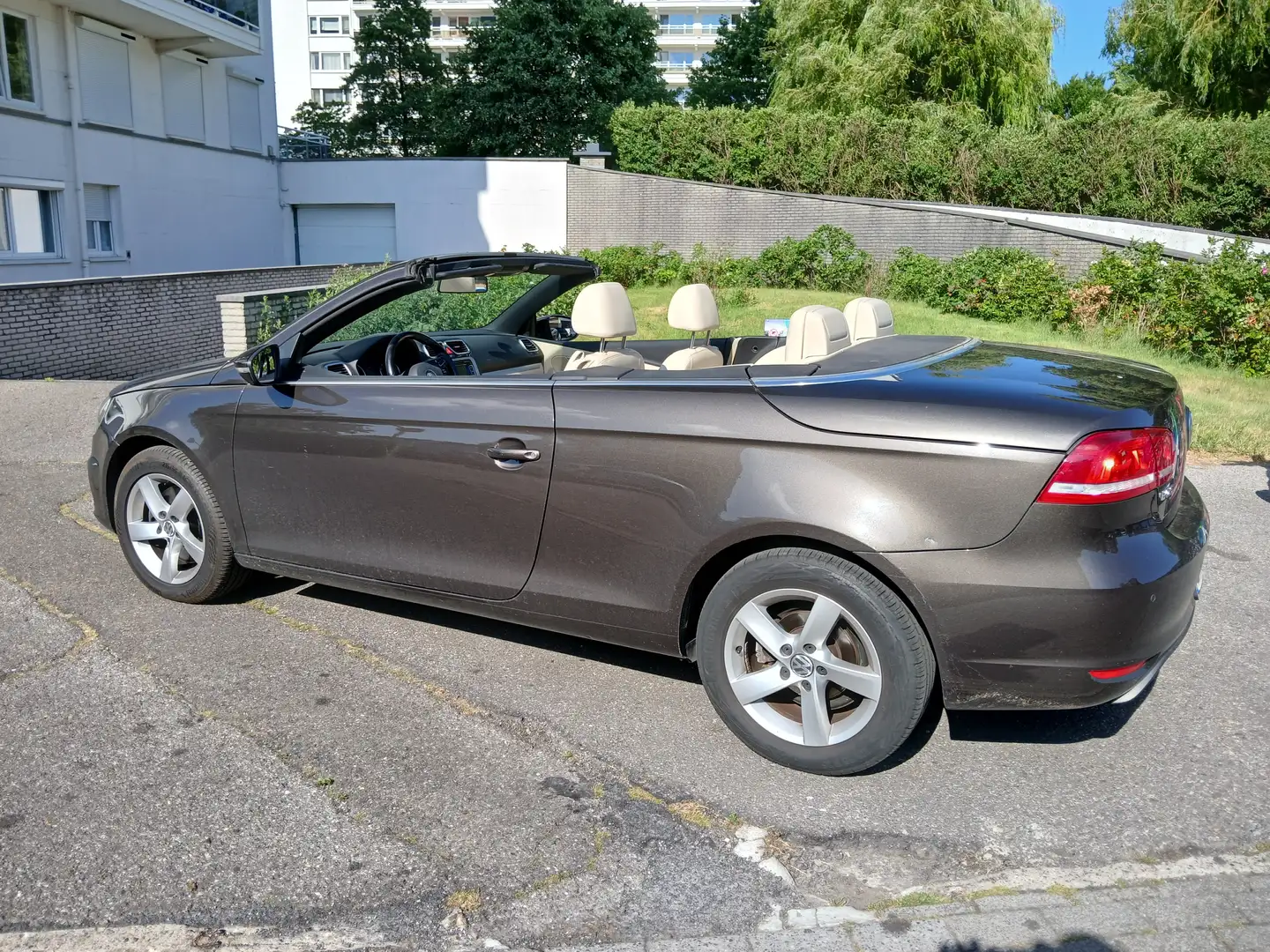 Volkswagen Eos Eos 2.0 TDI DPF Sport smeđa - 1