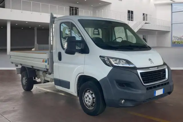 Peugeot Boxer view 6