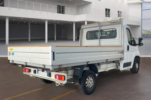 Peugeot Boxer view 4