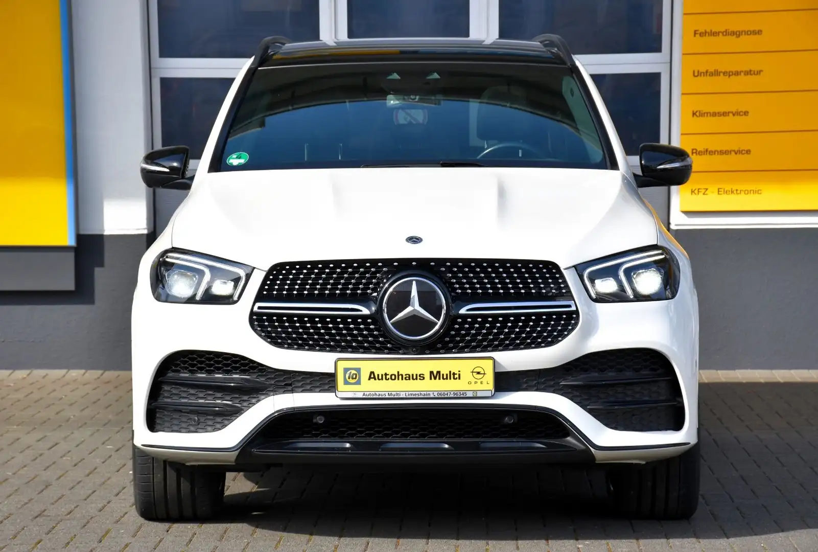 Mercedes-Benz GLE 400 d 4M AMG MBUX HuD Burmester Pano 360°Kame Blanc - 2