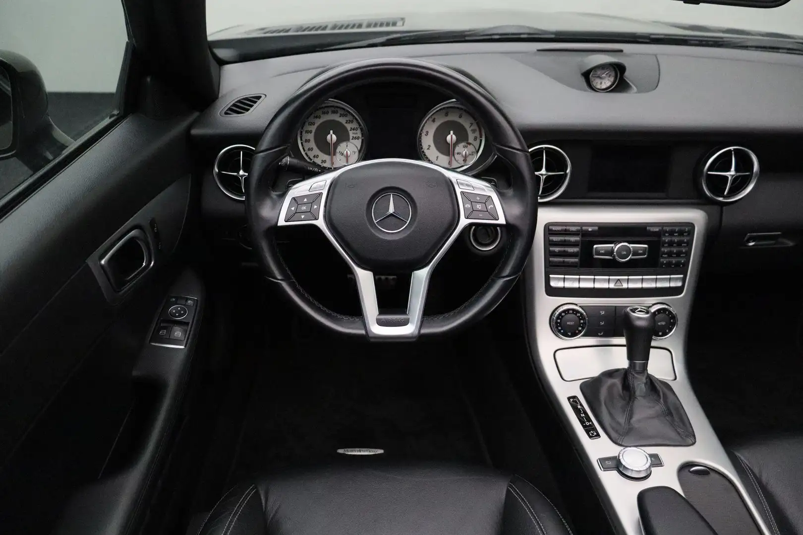 Mercedes-Benz SLK 200 Edition 1 2012 | Dealer Onderhouden | Bi Xenon | S Noir - 2