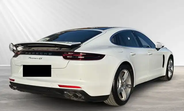 Porsche Panamera view 2