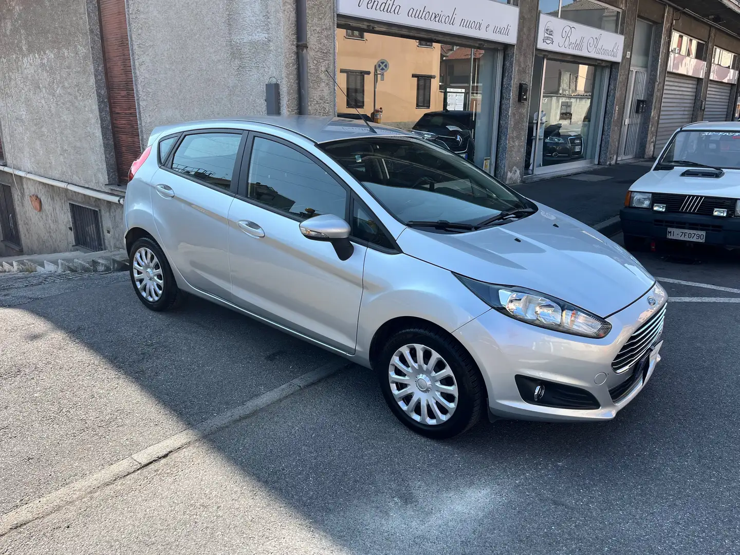 Ford Fiesta 5p 1.4  Gpl  E6 OK NEOPATENTATO Grigio - 1