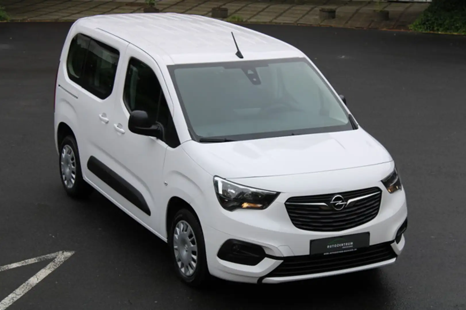 Opel Combo Life Edition 1.5 CDTI 1.Hd/Navi/PDC/Carpla Weiß - 1