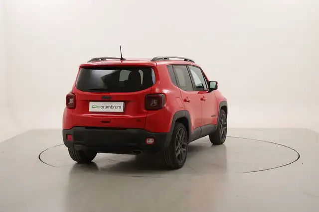 Jeep Renegade view 5