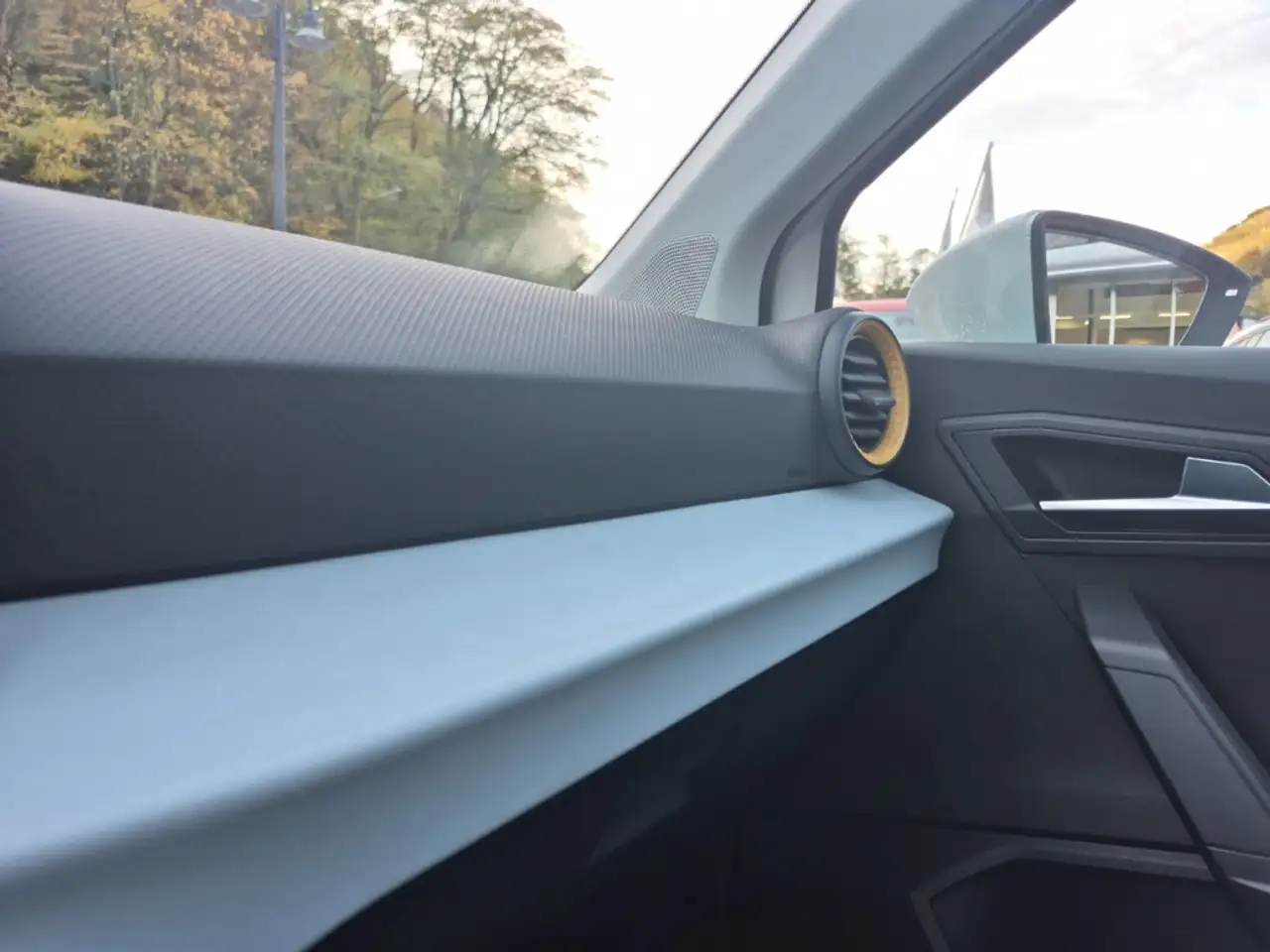 SEAT Arona 1.0 TSI Style DSG LED PDC ACC CarPlay 21