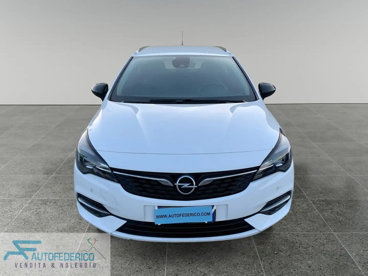 Opel Astra 1.5 CDTI 105 CV S&S Sports Tourer Business Elegan Weiß - 2