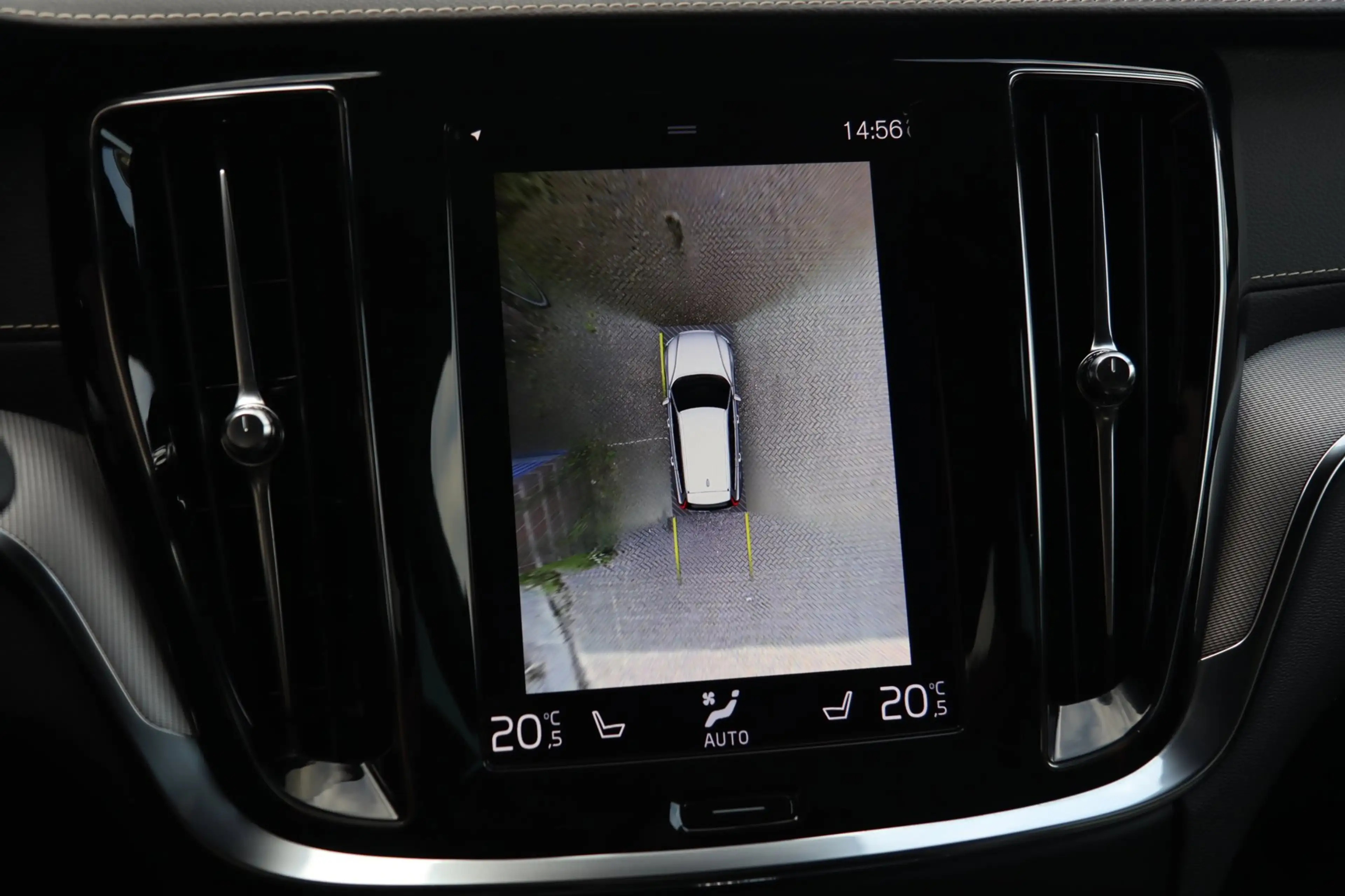 Volvo V60 2.0 T8 AWD Polestar Engineered / PANODAK / B&W / 1 — photo 7