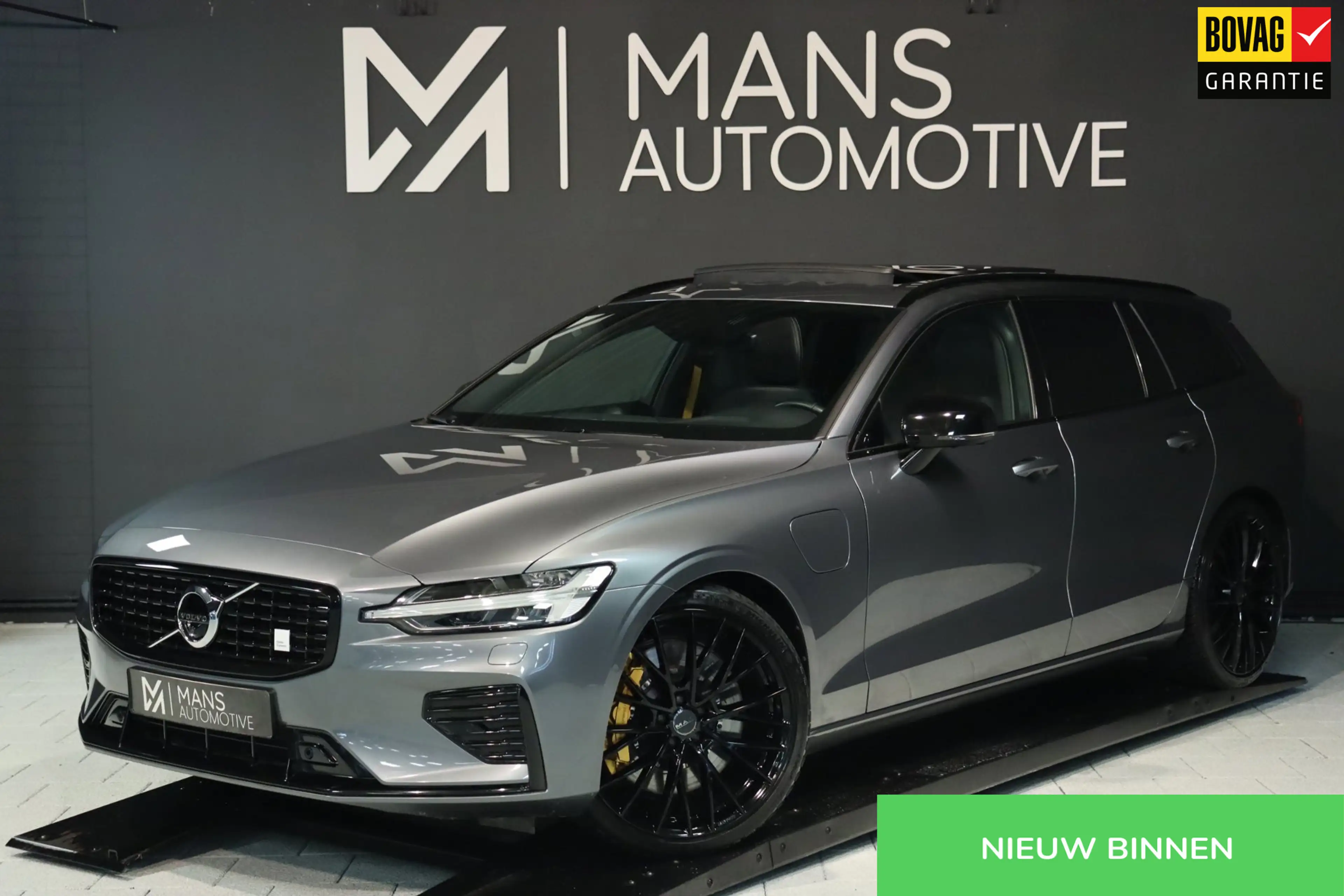 Volvo V60 2.0 T8 AWD Polestar Engineered / PANODAK / B&W / 1