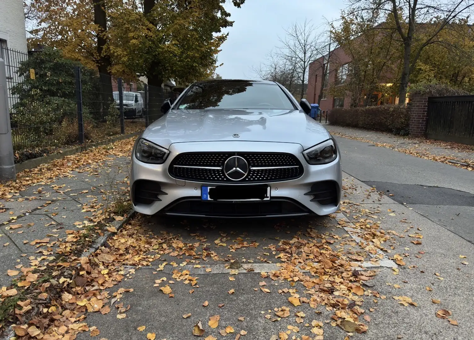 Mercedes-Benz E 220 E 220 d (238.314) Grau - 2