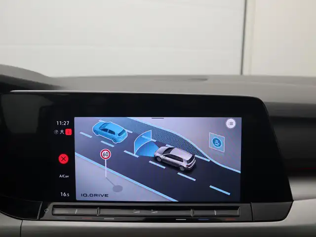 Volkswagen Golf view 29