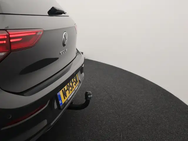 Volkswagen Golf view 5