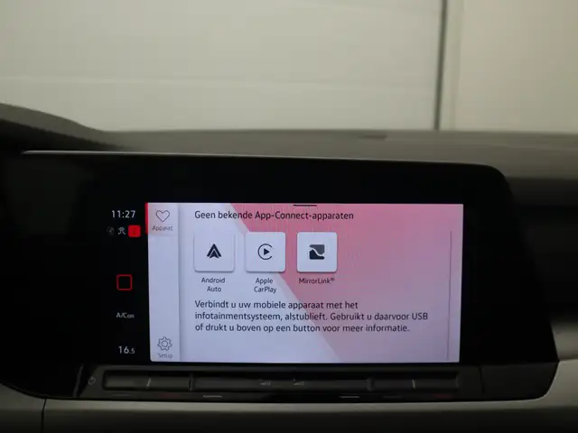 Volkswagen Golf view 13
