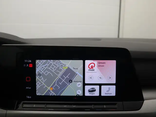 Volkswagen Golf view 11