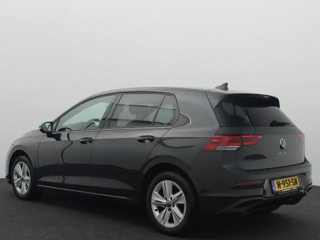 Volkswagen Golf view 3
