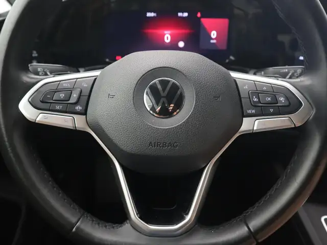 Volkswagen Golf view 14