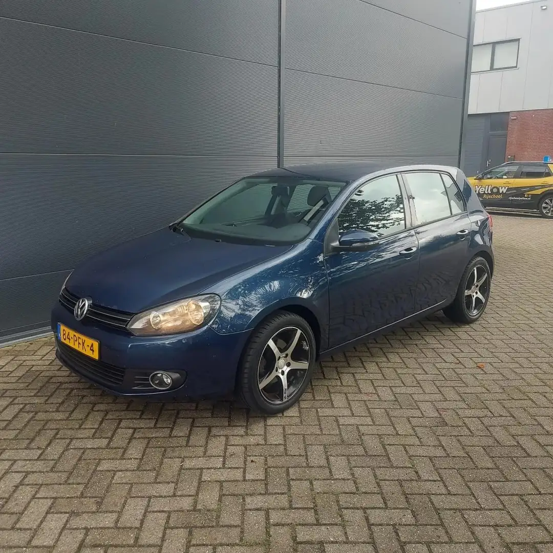 Volkswagen Golf 1,2 TSI/5D/Airco/cruise/navi/Nieuw APK Blue - 2