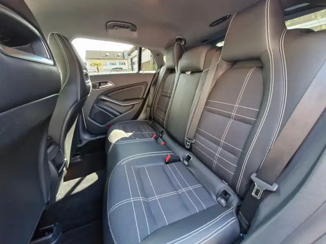 Mercedes-Benz CLA view 15