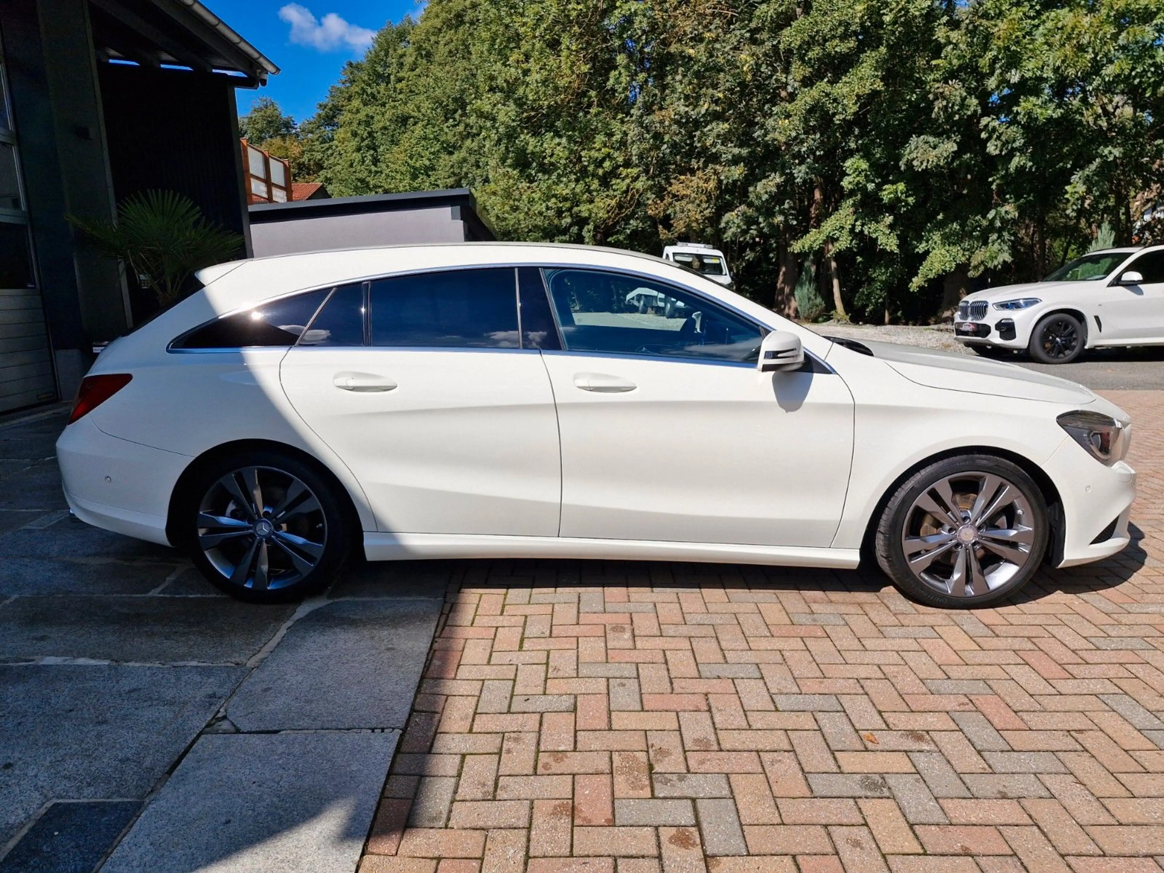 Mercedes-Benz CLA 180 72tkm Bi-Xenon Kamera — photo 4