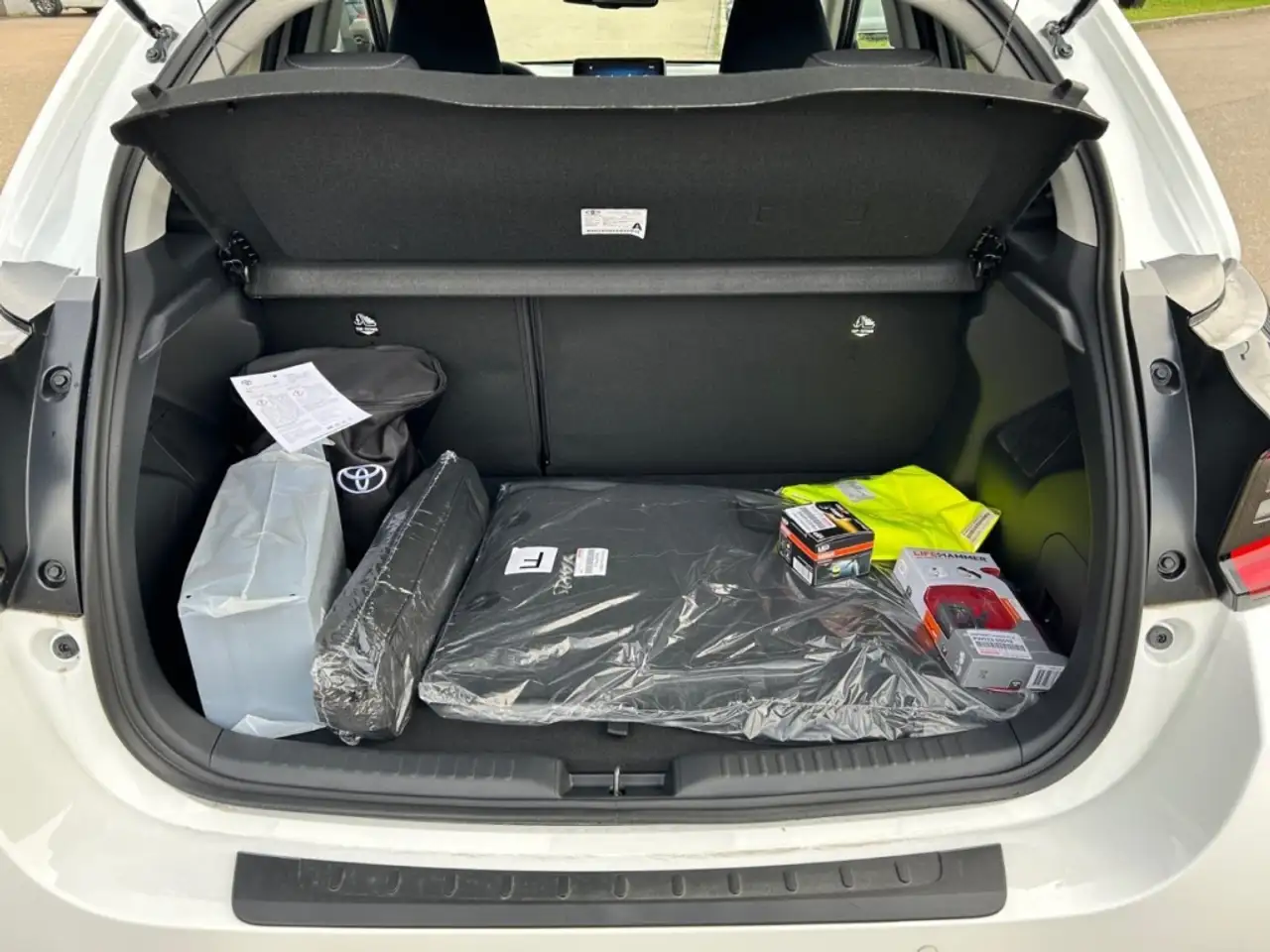 Toyota Yaris Hybrid 1,5L Teamplayer Technik-Paket 10