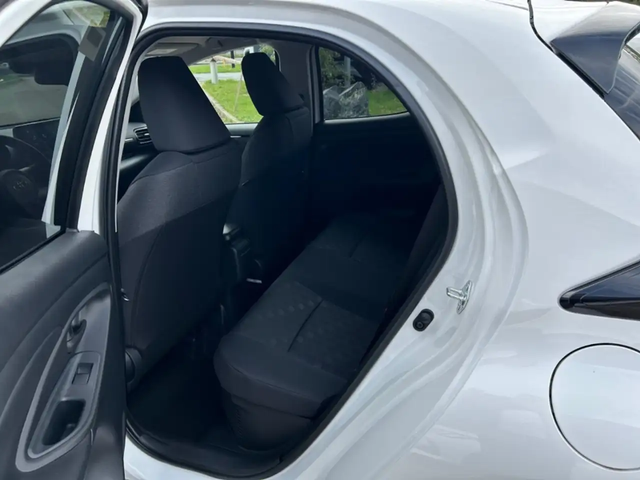 Toyota Yaris Hybrid 1,5L Teamplayer Technik-Paket 12