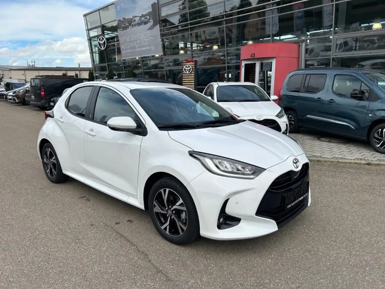 Toyota Yaris Hybrid 1,5L Teamplayer Technik-Paket 2