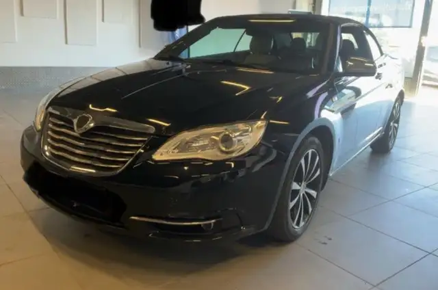 Lancia Flavia 2.4 ESSENCE 170