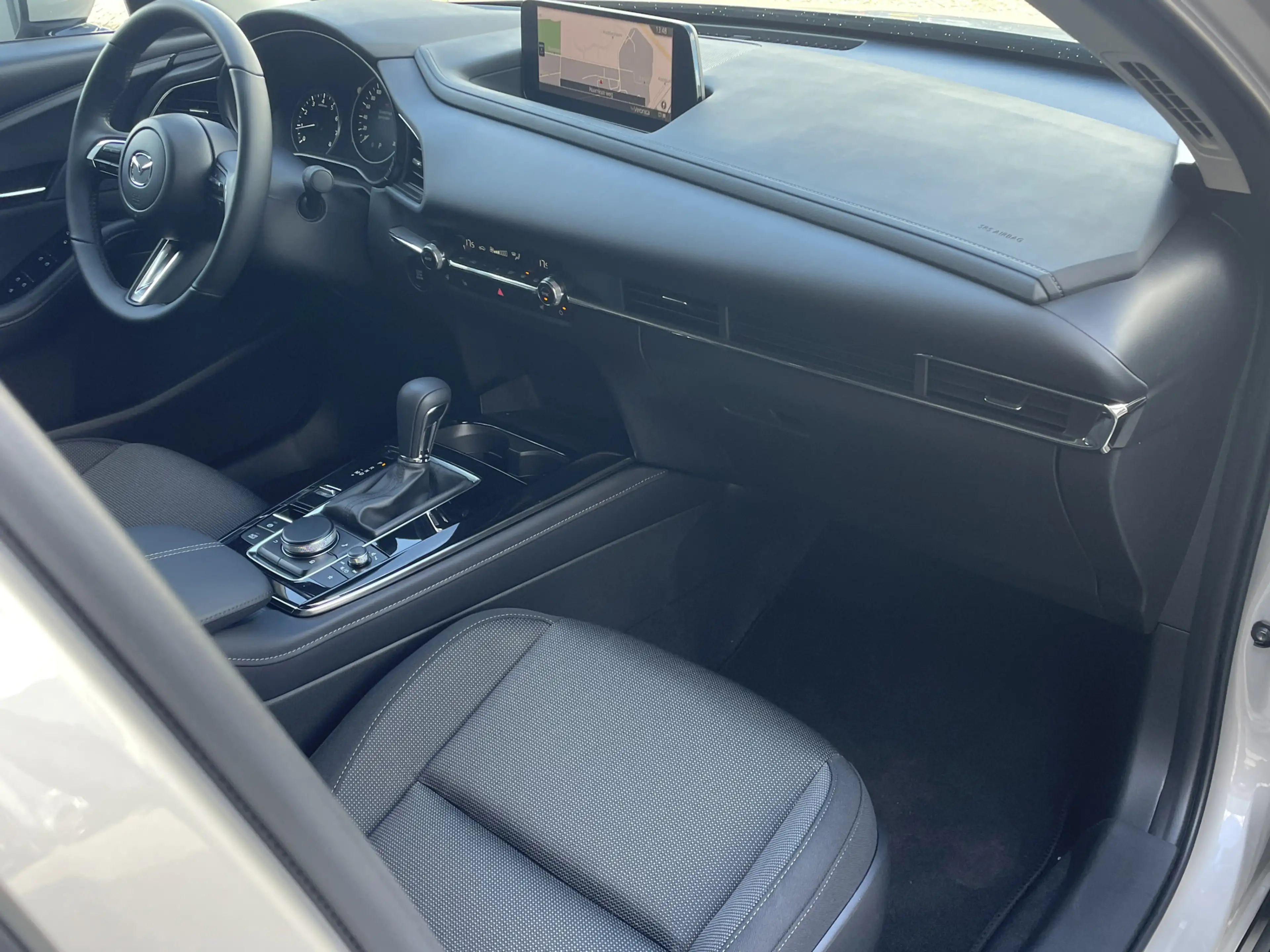 Mazda CX-30 2.5 e-SkyActiv-G M Hybrid 140 pk AUTOMAAT Centre-l — photo 10