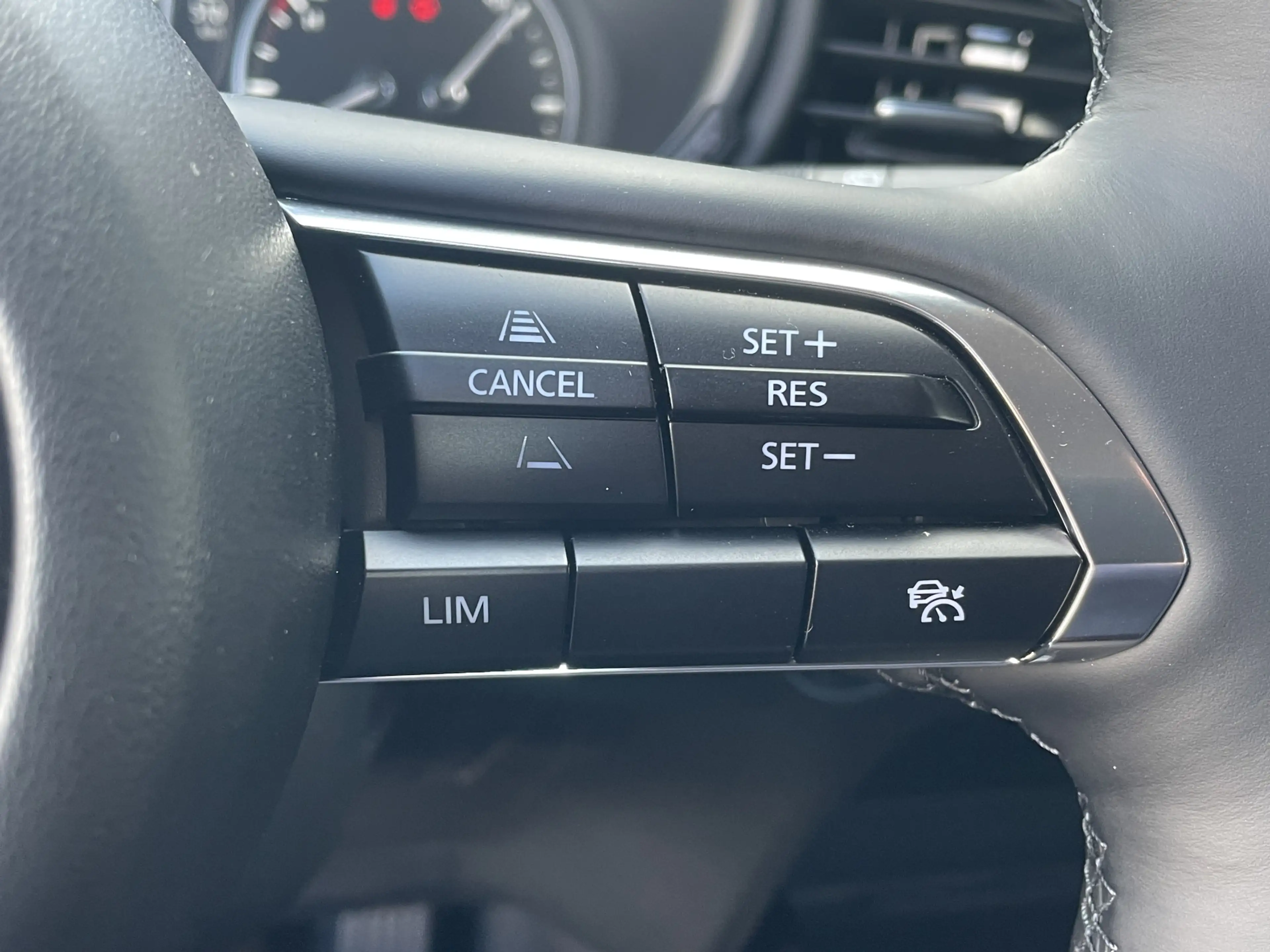 Mazda CX-30 2.5 e-SkyActiv-G M Hybrid 140 pk AUTOMAAT Centre-l — photo 15