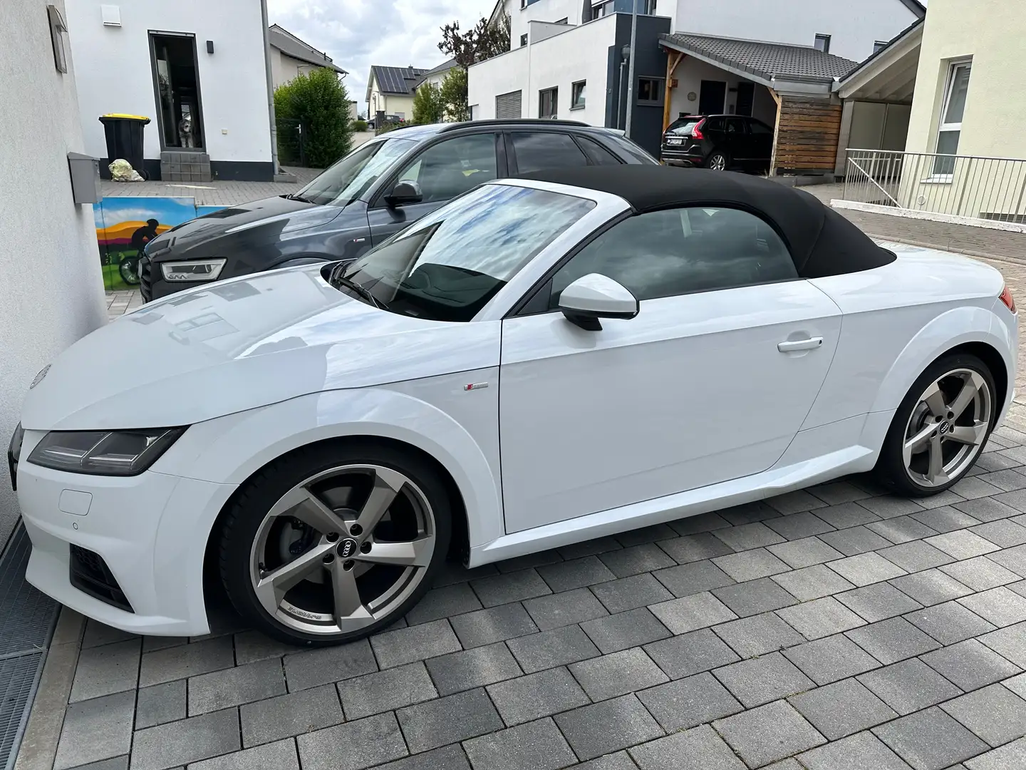 Audi TT TT Roadster 2.0 TFSI quattro Weiß - 1
