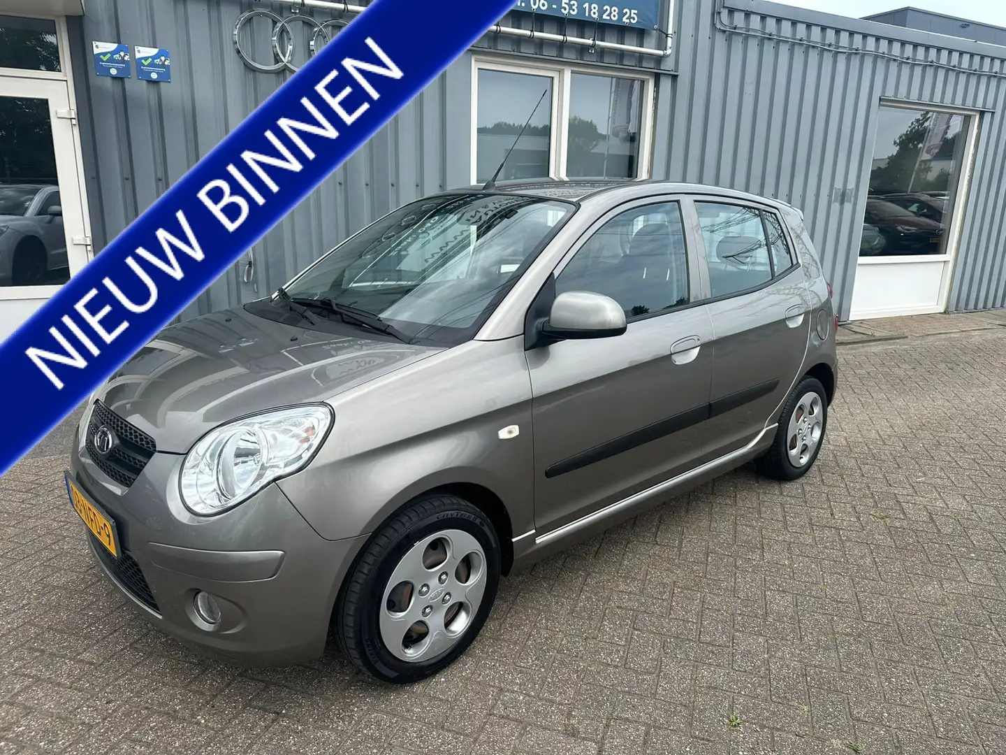 Kia Picanto 1.0 Seven Grijs - 1