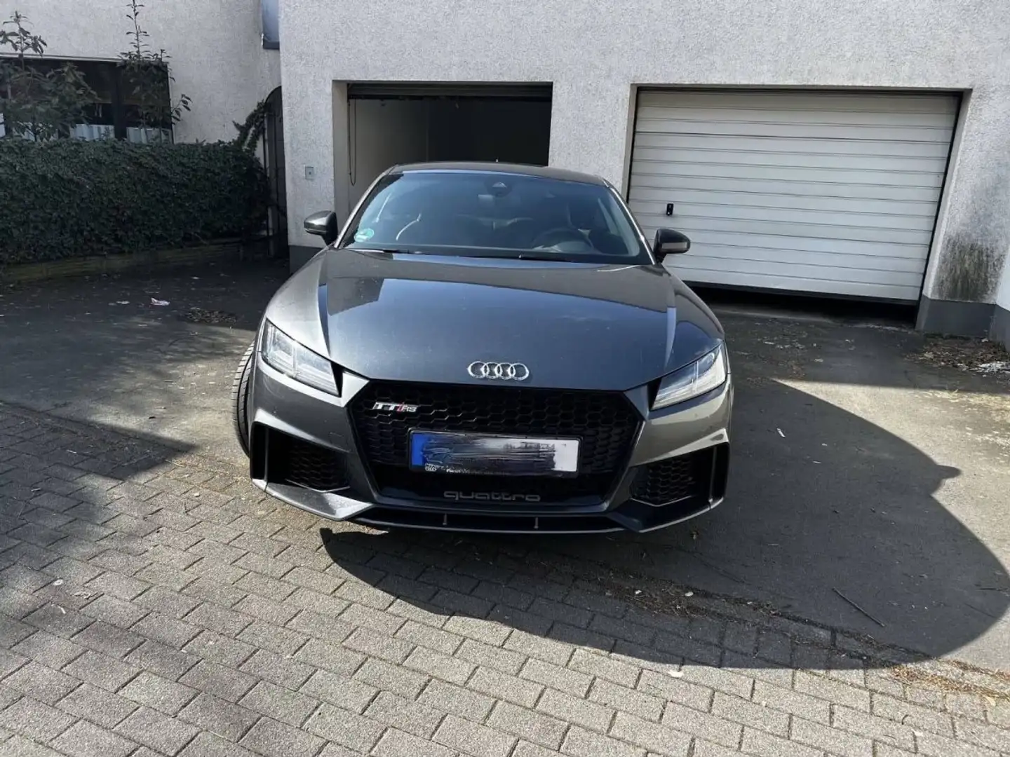 Audi TT RS Coupé 2.5 TFSI S tronic quattro B&O Grijs - 1