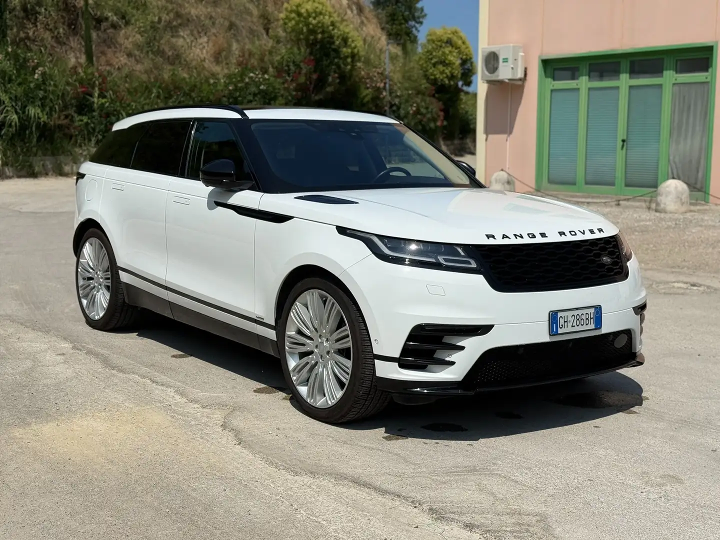 Land Rover Range Rover Velar Range Rover Velar 2.0d i4 R-Dynamic HSE 240cv my19 Bianco - 1