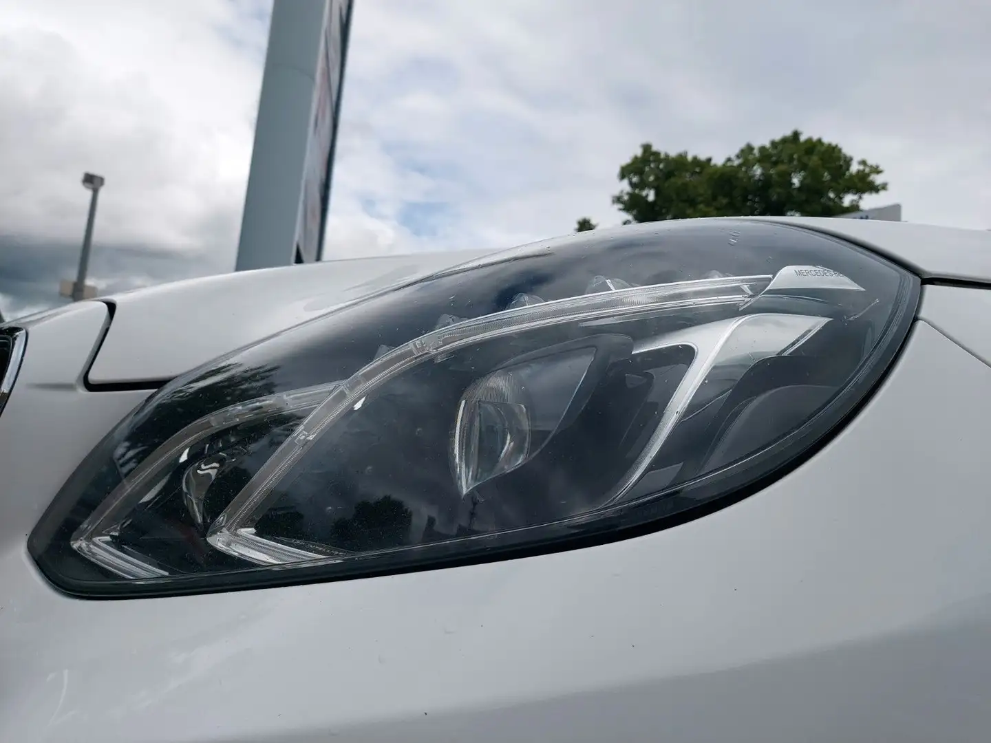 Mercedes-Benz E 220 E -Klasse T 220CDI LED Glasdach Leder Navi Weiß - 2