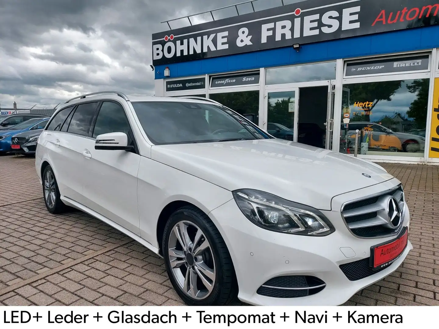 Mercedes-Benz E 220 E -Klasse T 220CDI LED Glasdach Leder Navi Weiß - 1