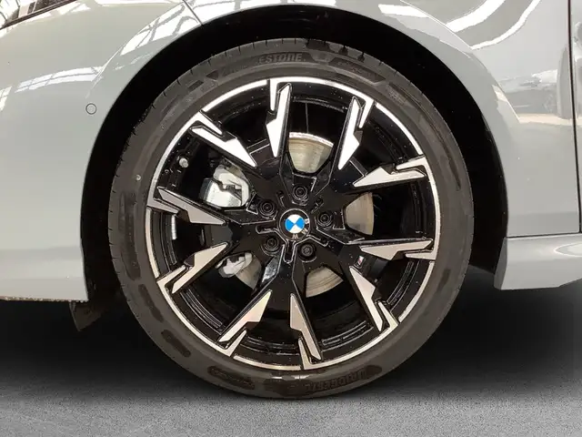 BMW 1 Series view 7